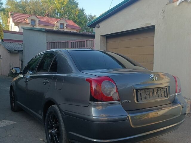 Серый Тойота Авенсис, объемом двигателя 0 л и пробегом 264 тыс. км за 6300 $, фото 4 на Automoto.ua