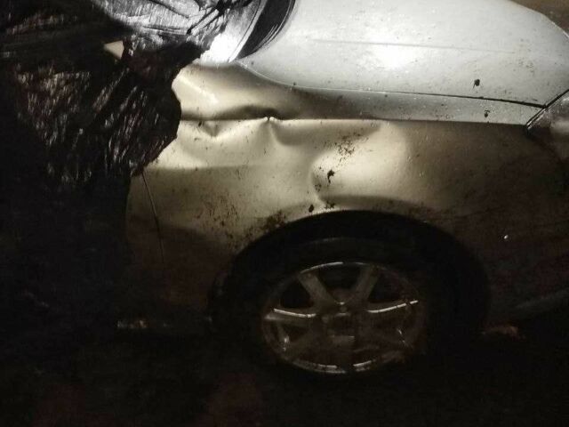 Сірий Тойота Авенсіс, об'ємом двигуна 1.6 л та пробігом 320 тис. км за 2500 $, фото 6 на Automoto.ua