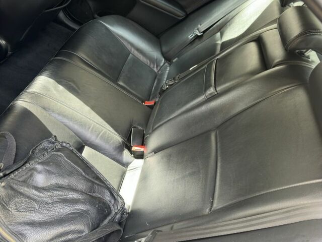 Серый Тойота Авенсис, объемом двигателя 2 л и пробегом 124 тыс. км за 10400 $, фото 8 на Automoto.ua