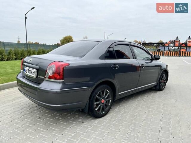 Серый Тойота Авенсис, объемом двигателя 1.8 л и пробегом 240 тыс. км за 6700 $, фото 6 на Automoto.ua