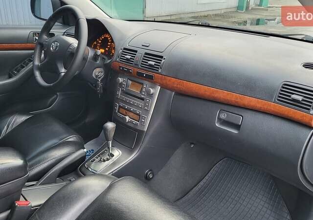 Серый Тойота Авенсис, объемом двигателя 2 л и пробегом 286 тыс. км за 7500 $, фото 22 на Automoto.ua