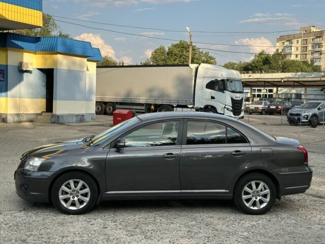 Серый Тойота Авенсис, объемом двигателя 2 л и пробегом 210 тыс. км за 6600 $, фото 3 на Automoto.ua