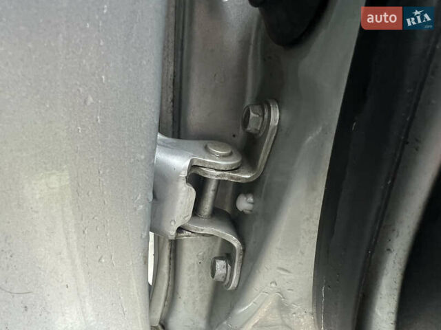 Серый Тойота Авенсис, объемом двигателя 1.8 л и пробегом 225 тыс. км за 7950 $, фото 62 на Automoto.ua