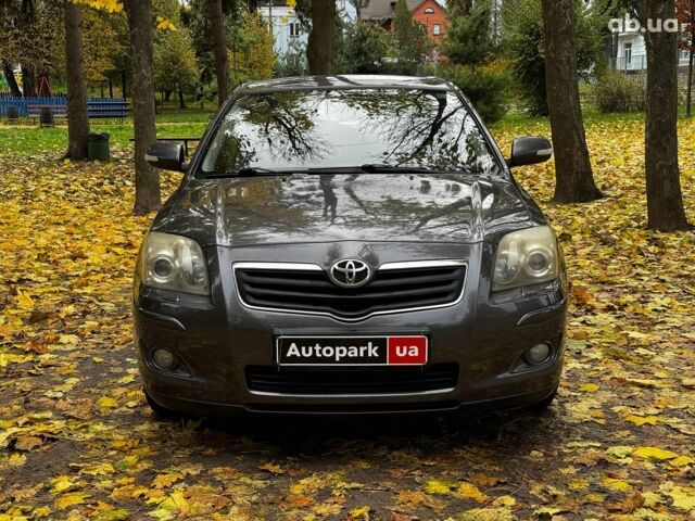 Серый Тойота Авенсис, объемом двигателя 2 л и пробегом 127 тыс. км за 7490 $, фото 1 на Automoto.ua