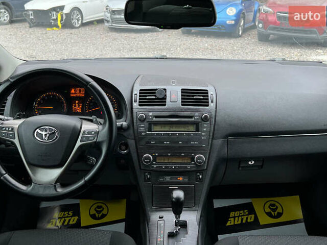 Серый Тойота Авенсис, объемом двигателя 1.99 л и пробегом 230 тыс. км за 9400 $, фото 10 на Automoto.ua