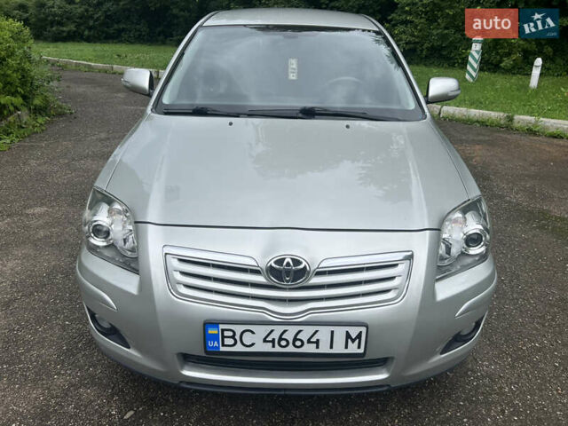 Серый Тойота Авенсис, объемом двигателя 1.8 л и пробегом 225 тыс. км за 7950 $, фото 22 на Automoto.ua