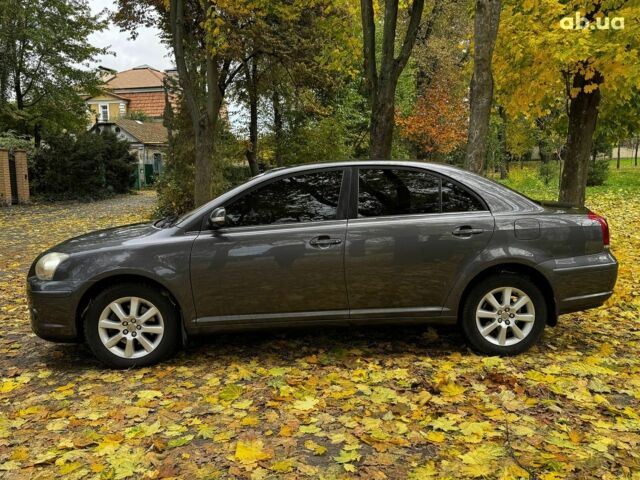 Серый Тойота Авенсис, объемом двигателя 2 л и пробегом 127 тыс. км за 7490 $, фото 11 на Automoto.ua