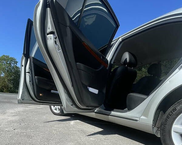 Серый Тойота Авенсис, объемом двигателя 1.8 л и пробегом 254 тыс. км за 7850 $, фото 14 на Automoto.ua