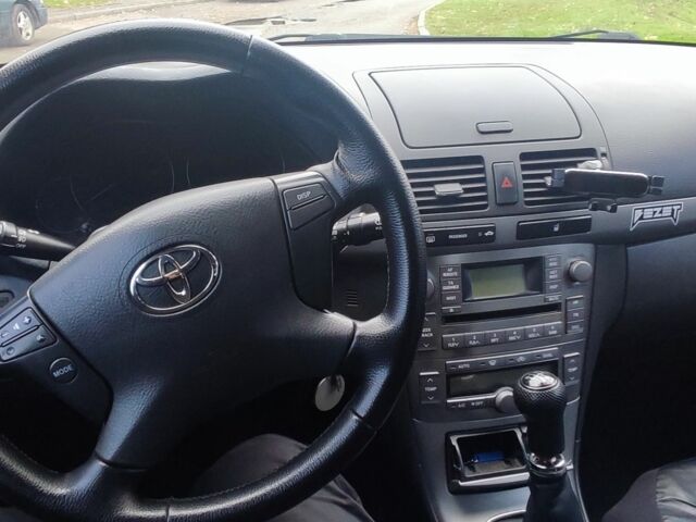 Серый Тойота Авенсис, объемом двигателя 1.8 л и пробегом 297 тыс. км за 4400 $, фото 7 на Automoto.ua