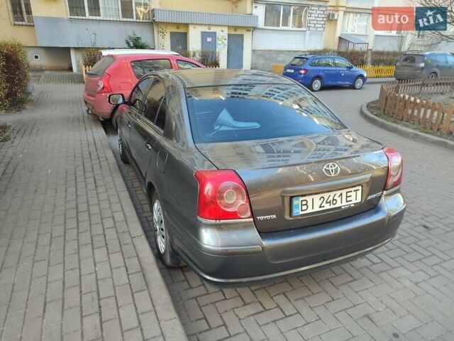 Серый Тойота Авенсис, объемом двигателя 1.8 л и пробегом 191 тыс. км за 7000 $, фото 6 на Automoto.ua