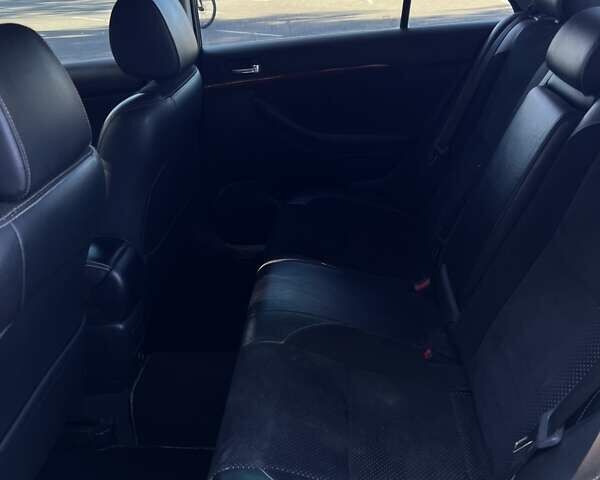 Серый Тойота Авенсис, объемом двигателя 1.79 л и пробегом 239 тыс. км за 6800 $, фото 13 на Automoto.ua