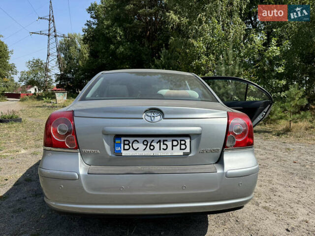 Серый Тойота Авенсис, объемом двигателя 1.79 л и пробегом 225 тыс. км за 7500 $, фото 5 на Automoto.ua