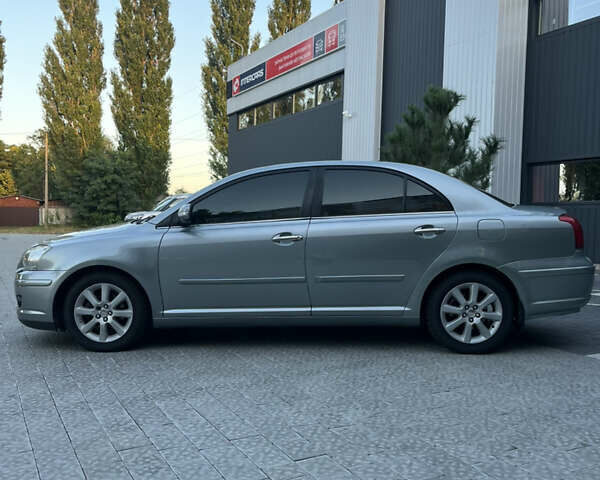 Сірий Тойота Авенсіс, об'ємом двигуна 1.79 л та пробігом 280 тис. км за 5300 $, фото 12 на Automoto.ua