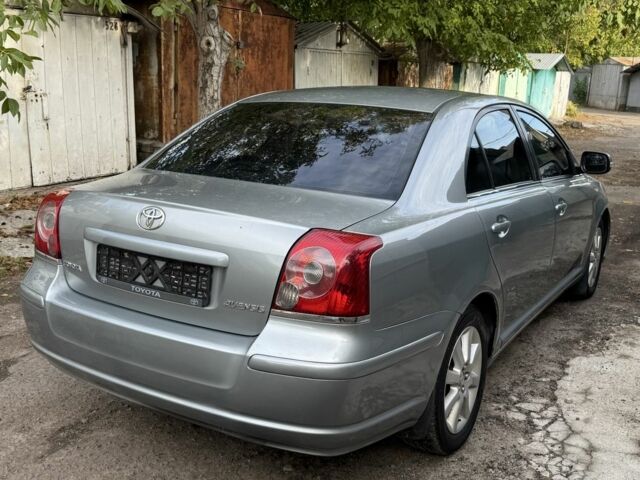 Серый Тойота Авенсис, объемом двигателя 1.8 л и пробегом 248 тыс. км за 7150 $, фото 3 на Automoto.ua