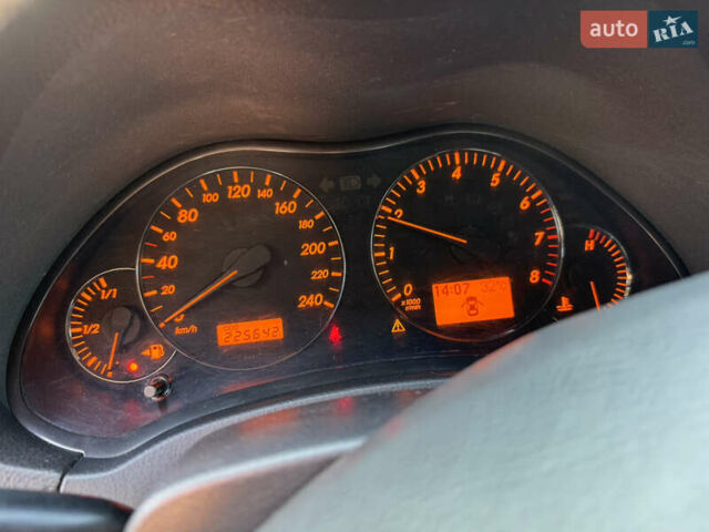 Серый Тойота Авенсис, объемом двигателя 1.79 л и пробегом 225 тыс. км за 7500 $, фото 29 на Automoto.ua