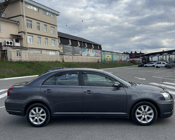 Серый Тойота Авенсис, объемом двигателя 1.8 л и пробегом 204 тыс. км за 6650 $, фото 5 на Automoto.ua