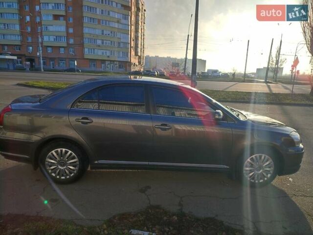 Серый Тойота Авенсис, объемом двигателя 1.8 л и пробегом 191 тыс. км за 7000 $, фото 4 на Automoto.ua