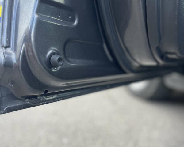 Серый Тойота Авенсис, объемом двигателя 1.8 л и пробегом 204 тыс. км за 6650 $, фото 19 на Automoto.ua