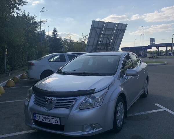 Серый Тойота Авенсис, объемом двигателя 1.8 л и пробегом 275 тыс. км за 7000 $, фото 1 на Automoto.ua