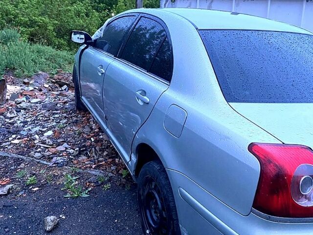 Серый Тойота Авенсис, объемом двигателя 1.8 л и пробегом 210 тыс. км за 2200 $, фото 5 на Automoto.ua