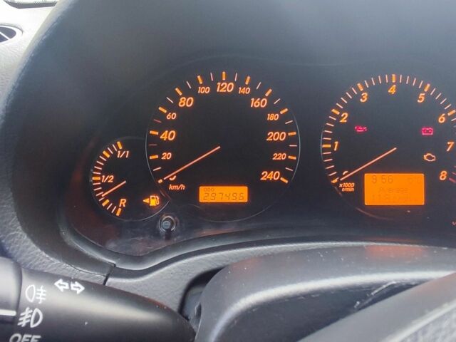 Серый Тойота Авенсис, объемом двигателя 1.8 л и пробегом 297 тыс. км за 4400 $, фото 6 на Automoto.ua