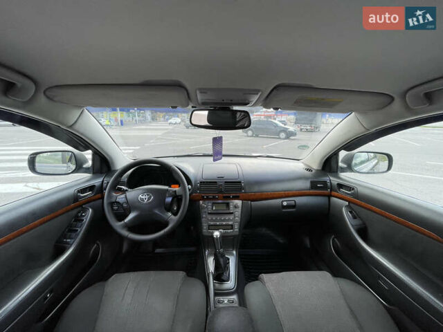 Серый Тойота Авенсис, объемом двигателя 1.8 л и пробегом 204 тыс. км за 6650 $, фото 15 на Automoto.ua