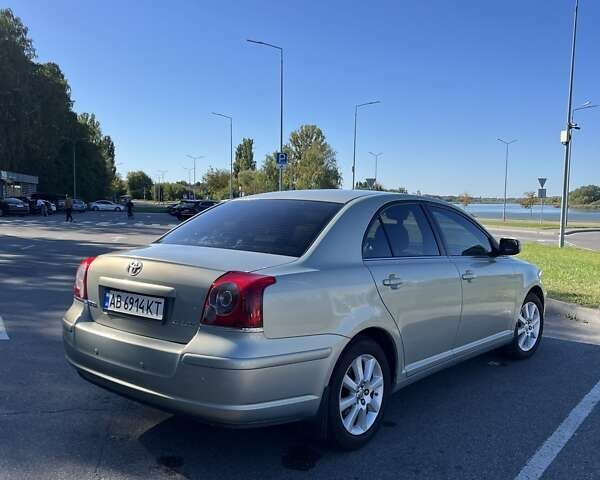 Серый Тойота Авенсис, объемом двигателя 1.79 л и пробегом 239 тыс. км за 6800 $, фото 5 на Automoto.ua