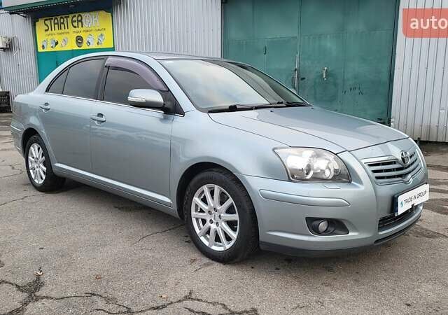 Серый Тойота Авенсис, объемом двигателя 2 л и пробегом 286 тыс. км за 7500 $, фото 11 на Automoto.ua