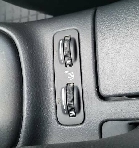 Серый Тойота Авенсис, объемом двигателя 2 л и пробегом 286 тыс. км за 7500 $, фото 7 на Automoto.ua