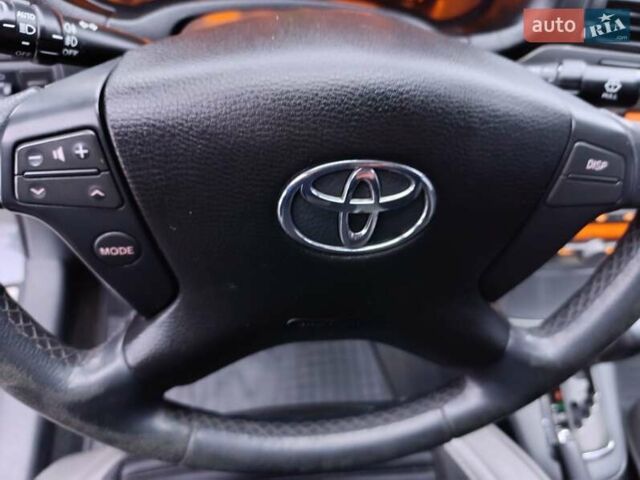 Сірий Тойота Авенсіс, об'ємом двигуна 1.8 л та пробігом 172 тис. км за 5999 $, фото 18 на Automoto.ua
