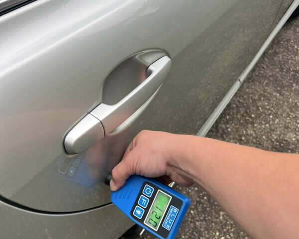Серый Тойота Авенсис, объемом двигателя 1.8 л и пробегом 225 тыс. км за 7950 $, фото 83 на Automoto.ua