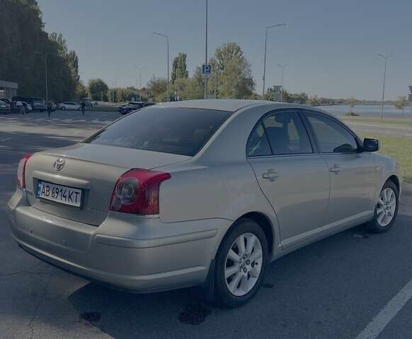 Серый Тойота Авенсис, объемом двигателя 1.79 л и пробегом 239 тыс. км за 6800 $, фото 4 на Automoto.ua