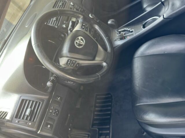 Серый Тойота Авенсис, объемом двигателя 2 л и пробегом 124 тыс. км за 10400 $, фото 6 на Automoto.ua