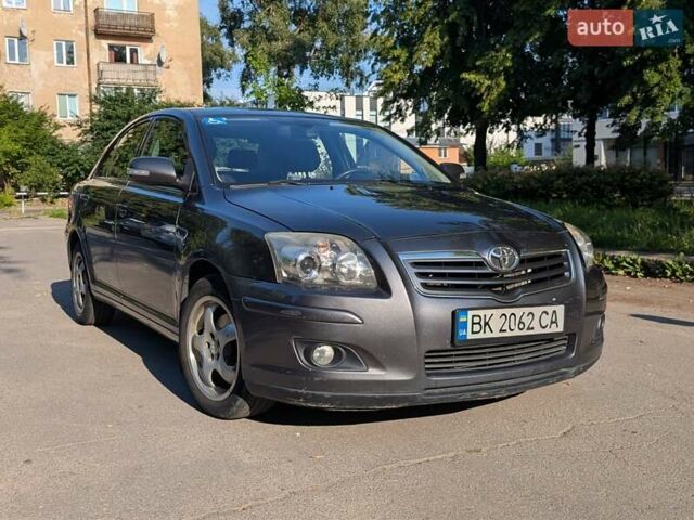 Сірий Тойота Авенсіс, об'ємом двигуна 1.8 л та пробігом 266 тис. км за 7600 $, фото 1 на Automoto.ua