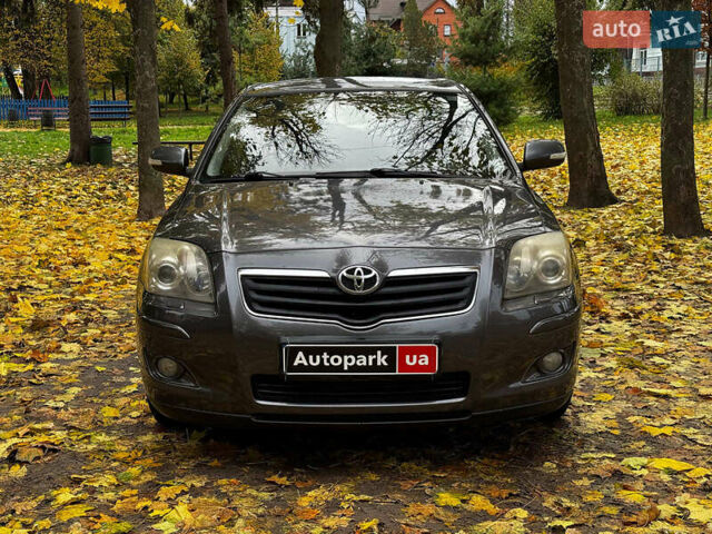 Серый Тойота Авенсис, объемом двигателя 2 л и пробегом 127 тыс. км за 7490 $, фото 3 на Automoto.ua