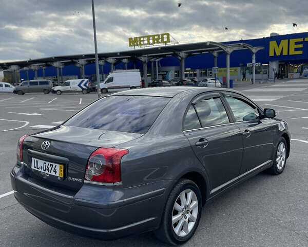 Серый Тойота Авенсис, объемом двигателя 1.8 л и пробегом 204 тыс. км за 6650 $, фото 4 на Automoto.ua