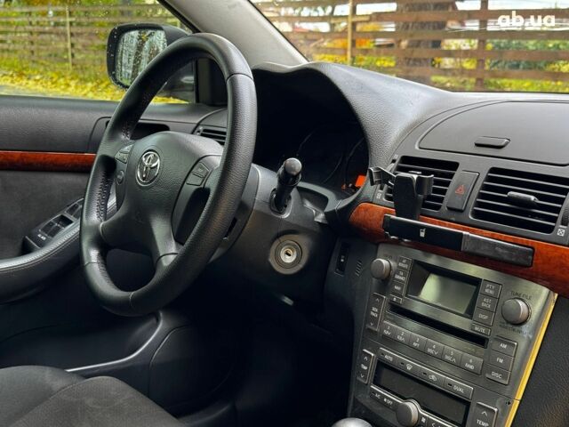 Серый Тойота Авенсис, объемом двигателя 2 л и пробегом 127 тыс. км за 7490 $, фото 23 на Automoto.ua