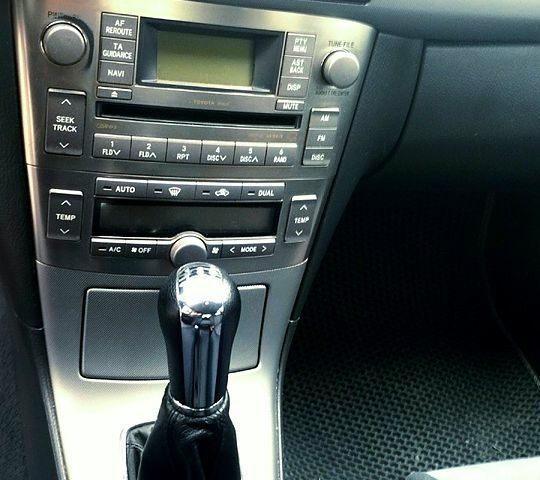 Сірий Тойота Авенсіс, об'ємом двигуна 1.8 л та пробігом 230 тис. км за 6850 $, фото 1 на Automoto.ua