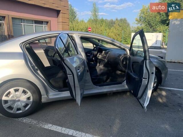 Серый Тойота Авенсис, объемом двигателя 1.8 л и пробегом 275 тыс. км за 7000 $, фото 6 на Automoto.ua