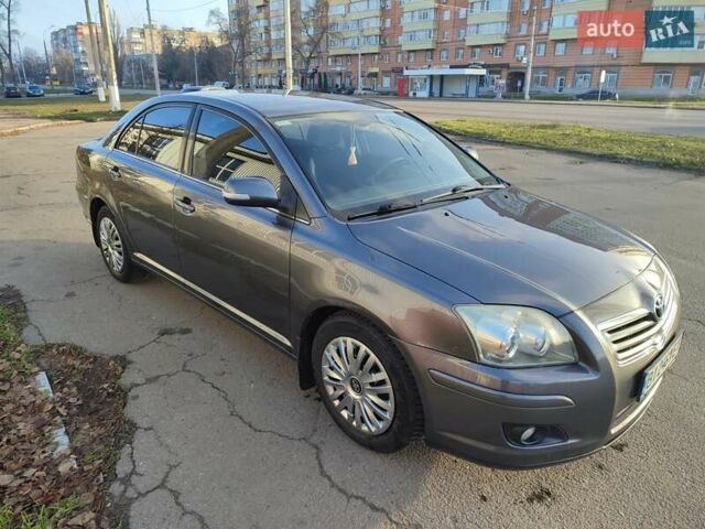 Серый Тойота Авенсис, объемом двигателя 1.8 л и пробегом 191 тыс. км за 7000 $, фото 2 на Automoto.ua