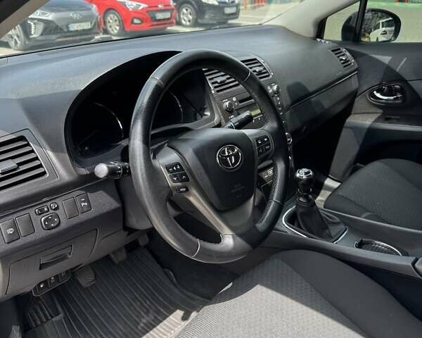Сірий Тойота Авенсіс, об'ємом двигуна 2.01 л та пробігом 116 тис. км за 10500 $, фото 14 на Automoto.ua