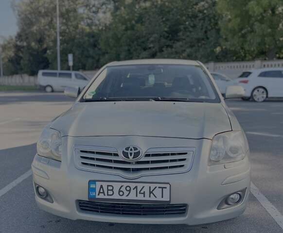 Серый Тойота Авенсис, объемом двигателя 1.79 л и пробегом 239 тыс. км за 6800 $, фото 3 на Automoto.ua