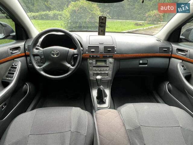 Серый Тойота Авенсис, объемом двигателя 1.8 л и пробегом 225 тыс. км за 7950 $, фото 32 на Automoto.ua