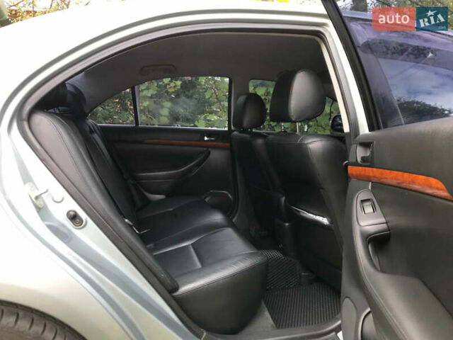 Серый Тойота Авенсис, объемом двигателя 2 л и пробегом 358 тыс. км за 7399 $, фото 18 на Automoto.ua