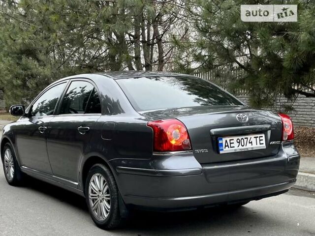 Серый Тойота Авенсис, объемом двигателя 1.8 л и пробегом 300 тыс. км за 6750 $, фото 6 на Automoto.ua