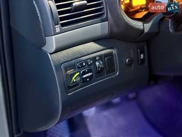 Серый Тойота Авенсис, объемом двигателя 1.6 л и пробегом 300 тыс. км за 5250 $, фото 21 на Automoto.ua