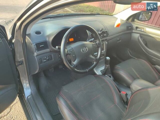 Серый Тойота Авенсис, объемом двигателя 1.8 л и пробегом 191 тыс. км за 7000 $, фото 16 на Automoto.ua