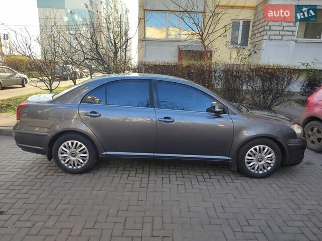 Серый Тойота Авенсис, объемом двигателя 1.8 л и пробегом 191 тыс. км за 7000 $, фото 5 на Automoto.ua