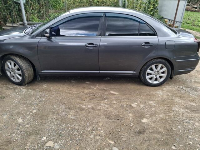 Сірий Тойота Авенсіс, об'ємом двигуна 2 л та пробігом 245 тис. км за 6200 $, фото 3 на Automoto.ua