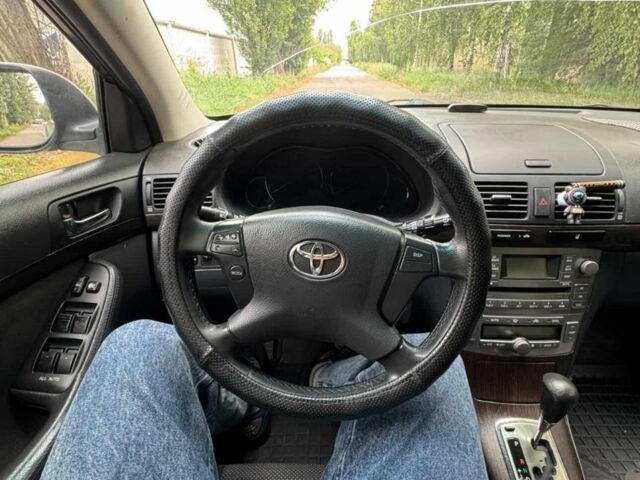 Серый Тойота Авенсис, объемом двигателя 1.8 л и пробегом 319 тыс. км за 4900 $, фото 7 на Automoto.ua